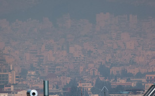 Φωτιά στην Πάρνηθα – Σύννεφα καπνού σκεπάζουν την Αθήνα 8 kapnoi5 2