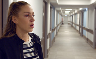 Μετά τη φωτιά – Spoiler: Ο Οδυσσέας δέχεται επίθεση από τους άντρες του Βενιέρη και καταλήγει στο νοσοκομείο Μετά τη φωτιά – Spoiler: Ο Οδυσσέας δέχεται επίθεση από τους άντρες του Βενιέρη και καταλήγει στο νοσοκομείο
