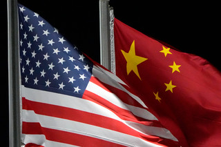 Σημαίες της Αμερικής και της Κίνας