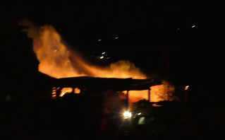 Φωτιά σε αποθήκη ξυλείας στην Κέρκυρα – Μεγάλη κινητοποίηση της Πυροσβεστικής