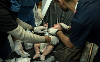 Τραυματισμένο μωρό στη Γάζα
