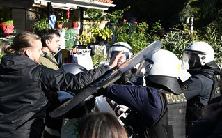 «Είμαστε με τους πολίτες και όχι με τα funds» – Η ανακοίνωση της ΠΟΑΣΥ μετά τα επεισόδια στα Άνω Πετράλωνα