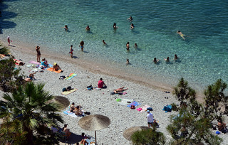 Παραλίες με κόσμο Παραλίες με κόσμο