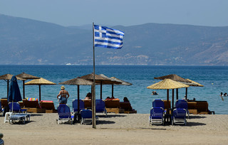 Παραλίες με κόσμο Παραλίες με κόσμο