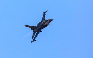 F-16 F-16