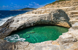 Γκιόλα Γκιόλα