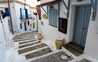 Κορώνη Κορώνη