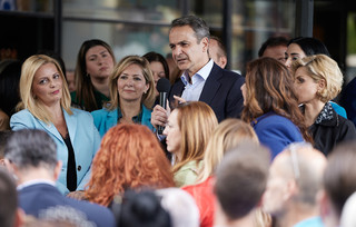 Ο Κυριάκος Μητσοτάκης στη Δροσιά Ο Κυριάκος Μητσοτάκης στη Δροσιά