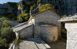 Μονή Αγίας Παρασκευής στο Μονοδένδρι