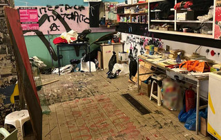 Φωτογραφίες μέσα από την κατάληψη στη Νομική Σχολή Φωτογραφίες μέσα από την κατάληψη στη Νομική Σχολή