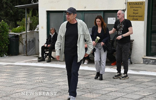 Το τελευταίο αντίο στην Άννα Παναγιωτοπούλου Το τελευταίο αντίο στην Άννα Παναγιωτοπούλου