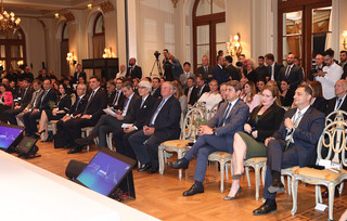Αστυνομική επιχείρηση στη Νομική για την εκκένωση κατάληψης, τουλάχιστον 27 προσαγωγές Αστυνομική επιχείρηση στη Νομική για την εκκένωση κατάληψης, τουλάχιστον 27 προσαγωγές