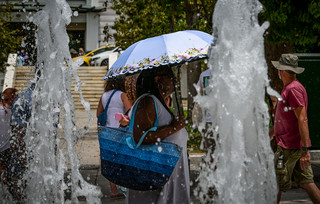 Τριήμερος καύσωνας στη χώρα Τριήμερος καύσωνας στη χώρα