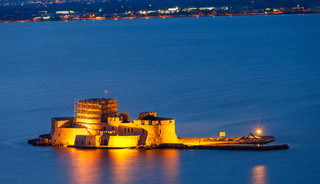 Μπούρτζι