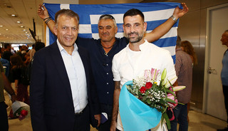 αφιξη της ελληνικης αποστολης απο τους παραολυμπιακους αφιξη της ελληνικης αποστολης απο τους παραολυμπιακους