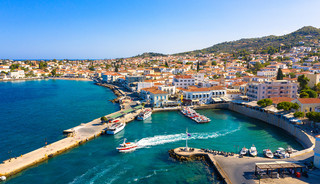 Σπέτσες Σπέτσες