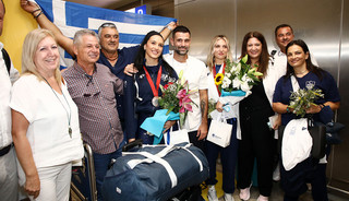 αφιξη της ελληνικης αποστολης απο τους παραολυμπιακους αφιξη της ελληνικης αποστολης απο τους παραολυμπιακους