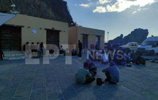Δεξαμενόπλοιο διέσωσε 38 μετανάστες στα ανοικτά της Γαύδου Δεξαμενόπλοιο διέσωσε 38 μετανάστες στα ανοικτά της Γαύδου