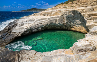Γκιόλα Θάσος Γκιόλα Θάσος