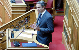 Μητσοτάκης στη Βουλή Μητσοτάκης στη Βουλή