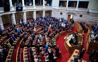 Αγιασμός στη Βουλή για την έναρξη των εργασιών της Β’ Συνόδου Αγιασμός στη Βουλή για την έναρξη των εργασιών της Β’ Συνόδου