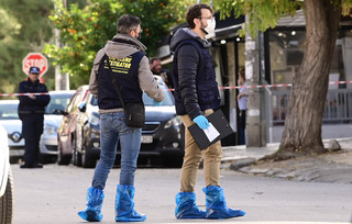 Οι πυροβολισμοί στη Γλυφάδα έπεσαν δίπλα από νηπιαγωγείο Οι πυροβολισμοί στη Γλυφάδα έπεσαν δίπλα από νηπιαγωγείο