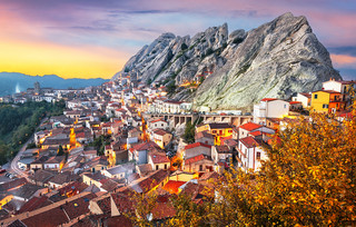Πιετραπερτόζα Ιταλία