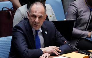 Γιώργος Γεραπετρίτης Γιώργος Γεραπετρίτης