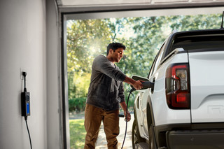 Η Ford κυριαρχεί στα ελαφρα επαγγελματικά οχήματα Η Ford κυριαρχεί στα ελαφρα επαγγελματικά οχήματα