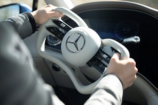 Η Mercedes-Benz κάνει πραγματικότητα το «steer-by-wire» Η Mercedes-Benz κάνει πραγματικότητα το «steer-by-wire»