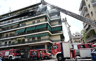 Συναγερμός στη Μεσογείων για πυρκαγιά σε διαμέρισμα 4ου ορόφου Συναγερμός στη Μεσογείων για πυρκαγιά σε διαμέρισμα 4ου ορόφου