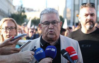 Αντιπολεμικό συλλαλητήριο του ΠΑΜΕ στην Αθήνα Αντιπολεμικό συλλαλητήριο του ΠΑΜΕ στην Αθήνα