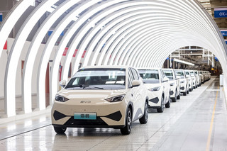 Η BYD γιορτάζει την παραγωγή του εκατομμυριοστού Dolphin Surf Η BYD γιορτάζει την παραγωγή του εκατομμυριοστού Dolphin Surf