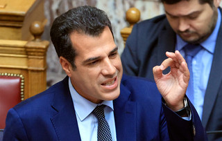 Θάνος Πλεύρης Θάνος Πλεύρης