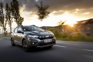 Renault και Dacia σε ανοδική πορεία τον Ιούλιο