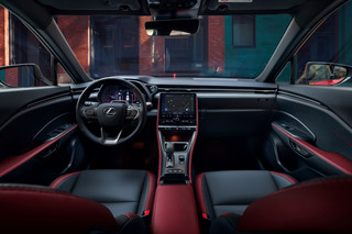 Το Lexus LBX «Vibrant Edition» εντυπωσιάζει