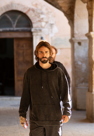 Ξανασταυρώνεται