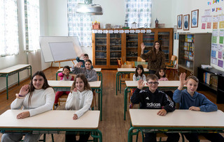 νέα εποχή συνδεσιμότητας σε όλα τα δυσπρόσιτα σχολεία της χώρας με δωρεάν γρήγορο ίντερνετ