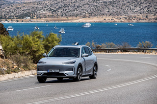 Το εντυπωσιακό Digital Showroom του Geely EX5 Το εντυπωσιακό Digital Showroom του Geely EX5