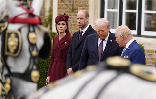 Επίσκεψη Τραμπ στο Ηνωμένο Βασίλειο Επίσκεψη Τραμπ στο Ηνωμένο Βασίλειο