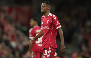 Αλεξάντερ Ισάκ Αλεξάντερ Ισάκ