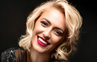 Γυάλινο Μουσικό Θέατρο Γυάλινο Μουσικό Θέατρο