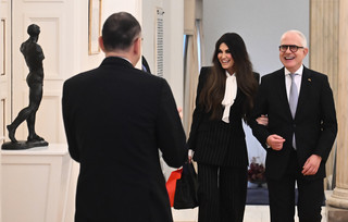 Την πρέσβη των ΗΠΑ Κίμπερλι Γκίλφοϊλ δέχθηκε στο υπουργείο ο ΥΠΕΞ Γιώργος Γεραπετρίτης. Την πρέσβη των ΗΠΑ Κίμπερλι Γκίλφοϊλ δέχθηκε στο υπουργείο ο ΥΠΕΞ Γιώργος Γεραπετρίτης.