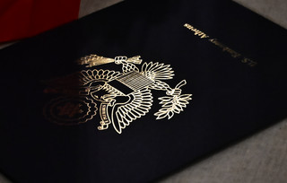 Την πρέσβη των ΗΠΑ Κίμπερλι Γκίλφοϊλ δέχθηκε στο υπουργείο ο ΥΠΕΞ Γιώργος Γεραπετρίτης. Την πρέσβη των ΗΠΑ Κίμπερλι Γκίλφοϊλ δέχθηκε στο υπουργείο ο ΥΠΕΞ Γιώργος Γεραπετρίτης.