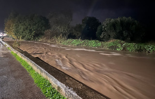 Καταστροφές σε επιχειρήσεις και σπίτια στην Καλλονή από τις πλημμύρες