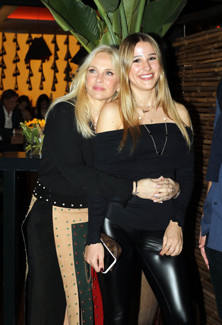 Μαρί Κωνσταντάτου_Ελίνα Κεντ