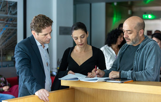 Μια νύχτα μόνο Μια νύχτα μόνο