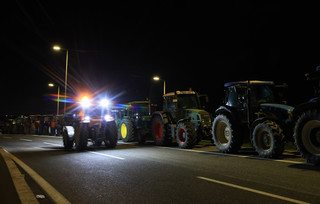 Συνεχίζονται οι αγροτικές κινητοποιήσεις Συνεχίζονται οι αγροτικές κινητοποιήσεις