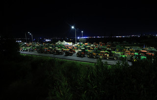 Συνεχίζονται οι αγροτικές κινητοποιήσεις Συνεχίζονται οι αγροτικές κινητοποιήσεις