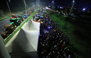 Συνεχίζονται οι αγροτικές κινητοποιήσεις Συνεχίζονται οι αγροτικές κινητοποιήσεις